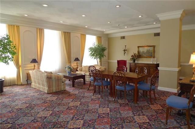 4545 Wornall Rd #404, Kansas City, MO 64112