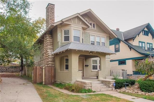 3909 Manheim Rd, Kansas City, MO 64110