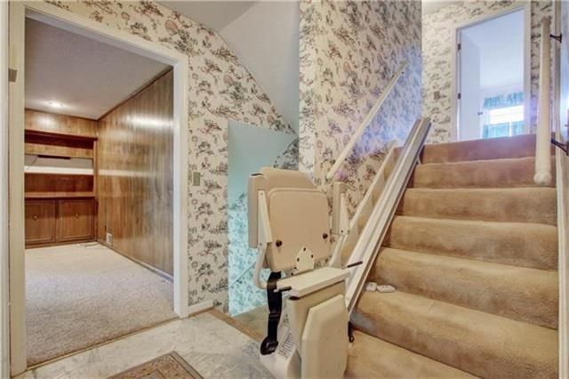46 E 107th Ter, Kansas City, MO 64114