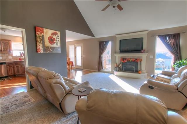 8829 NE 116th Ter, Kansas City, MO 64157