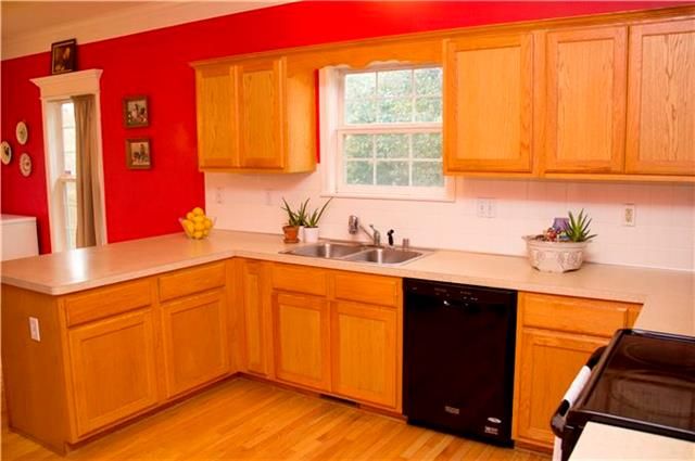 1206 W 13th Ter, Eudora, KS 66602