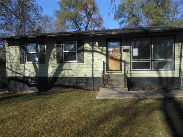 4706 E 40th Ter, Kansas City, MO 64130