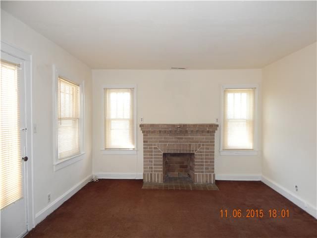1524 E 51st St, Kansas City, MO 64110