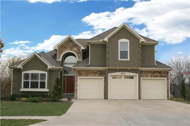813 Old Paint Rd, Raymore, MO 64083