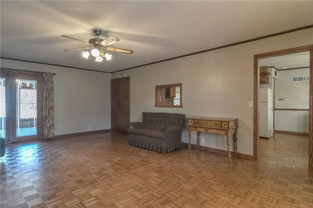 7601 Lees Summit Rd, Kansas City, MO 64139