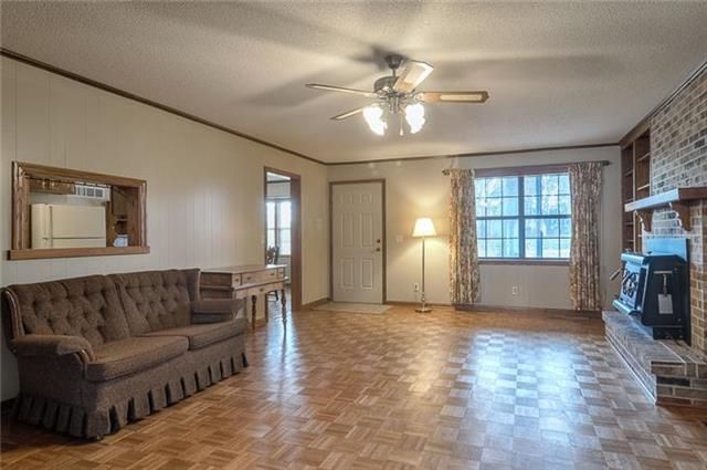 7601 Lees Summit Rd, Kansas City, MO 64139
