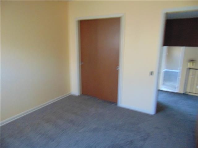 1606 Edgewood St, Lexington, MO 64067