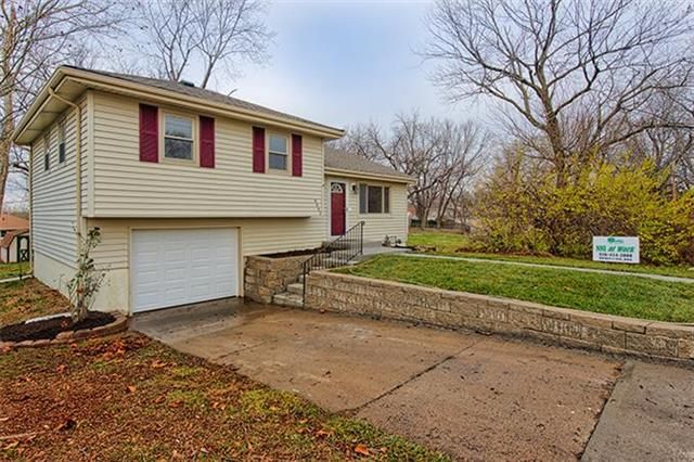 4632 NE Kelsey Rd, Kansas City, MO 64116