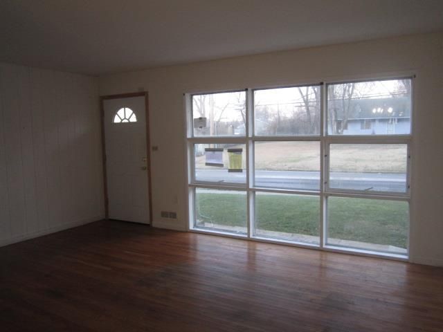 7107 E 107th St, Kansas City, MO 64134