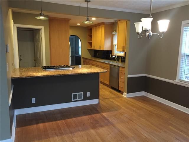 400 E 73rd St, Kansas City, MO 64131