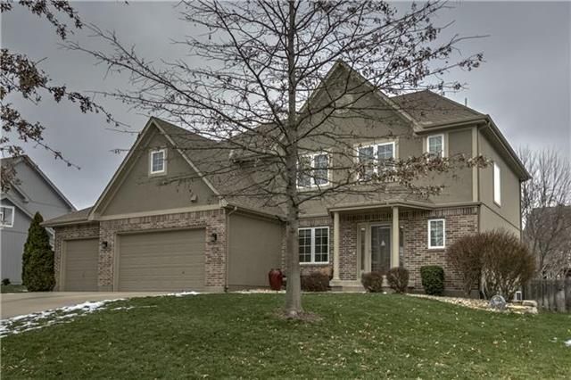 9019 N Hunter Ave, Kansas City, MO 64157