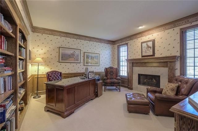 12913 Richards St, Overland Park, KS 66213