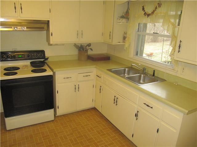 11523 Norby Rd, Kansas City, MO 64137