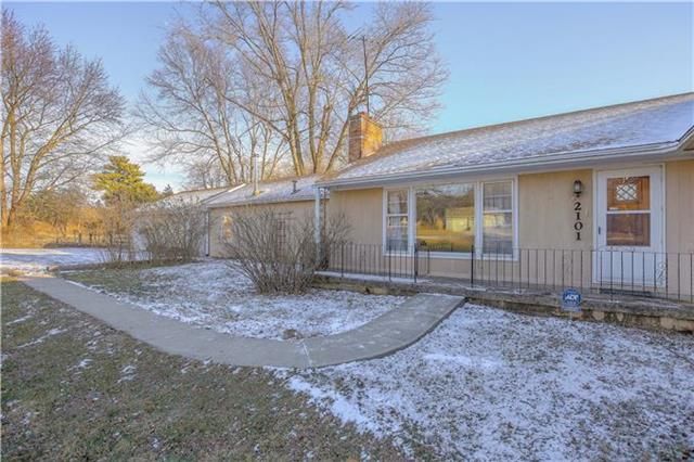 2101 E Blue Ridge Blvd, Kansas City, MO 64146