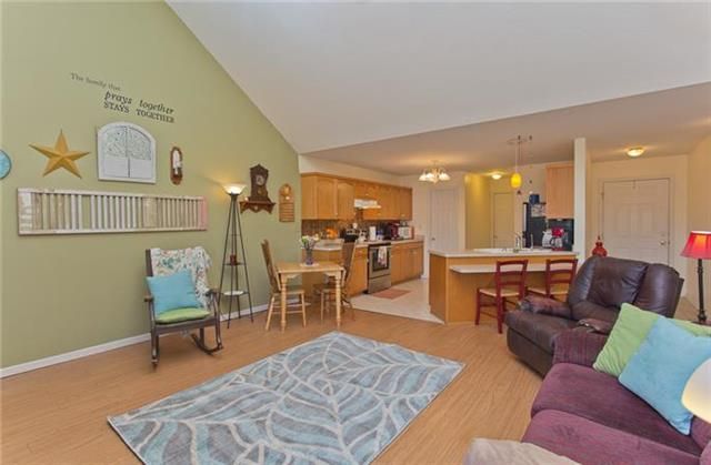 535 Northstar Ct, Tonganoxie, KS 66086