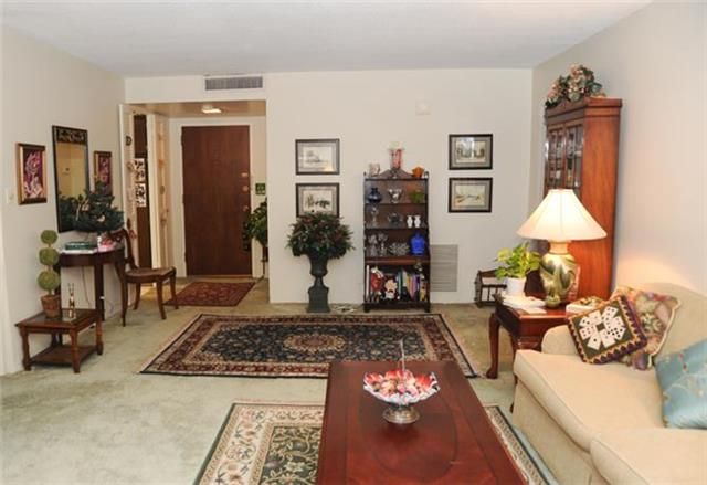 4545 Wornall Rd #210, Kansas City, MO 64111