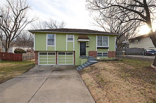 7907 E 103rd Ter, Kansas City, MO 64134