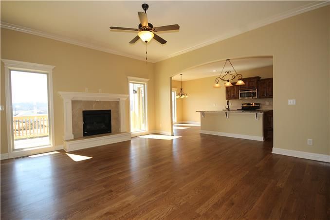 9328 N Gower Ave, Kansas City, MO 64154