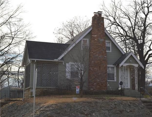 1847 E 48 Ter, Kansas City, MO 64130