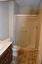 9013 E 85th St, Kansas City, MO 64138