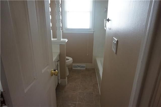 11329 E 72nd St, Raytown, MO 64133