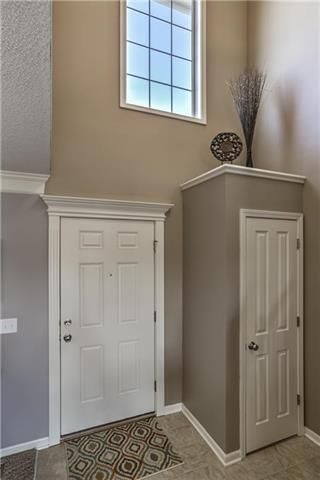 9029 NE 103rd St, Kansas City, MO 64157