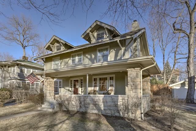5823 Wornall Rd, Kansas City, MO 64113