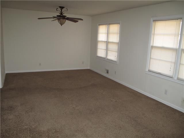 8103 E 100th Ter, Kansas City, MO 64134