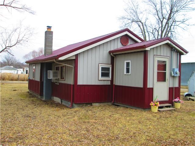 1101 Gladys St, Plattsburg, MO 64477
