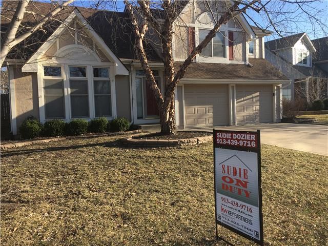 1817 E 154th St, Olathe, KS 66062