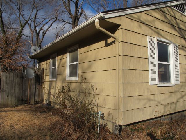 5124 Garfield Ave, Kansas City, KS 66102