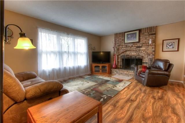 112 Lakeview Dr, Excelsior Springs, MO 64024