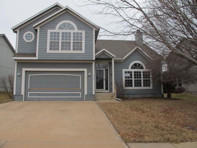 13228 Bluejacket St, Overland Park, KS 66213