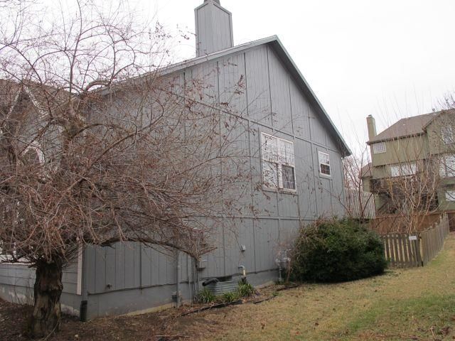 13228 Bluejacket St, Overland Park, KS 66213