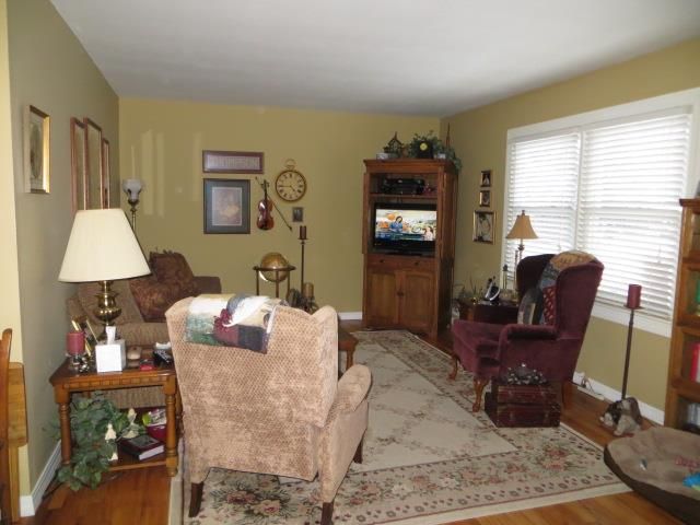 2904 N 32nd St, St Joseph, MO 64506
