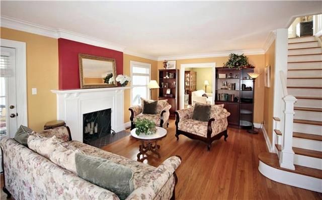 11 W 65 St, Kansas City, MO 64113