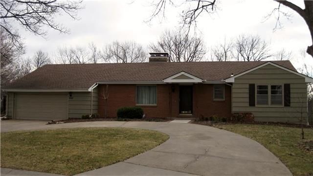 505 Pawnee Dr, Riverside, MO 64150