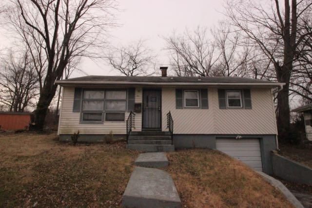 3441 E 54th St, Kansas City, MO 64130