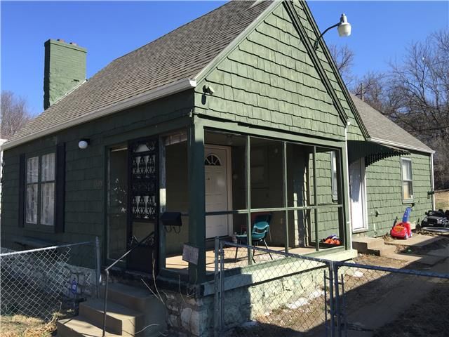 6339 Chestnut Ave, Kansas City, MO 64132