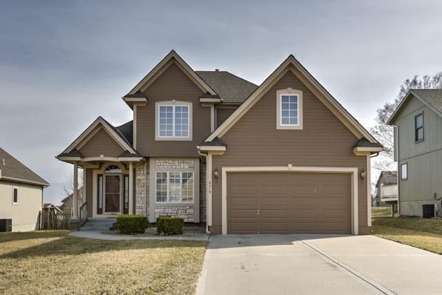 8219 NE 97th Ter, Kansas City, MO 64157