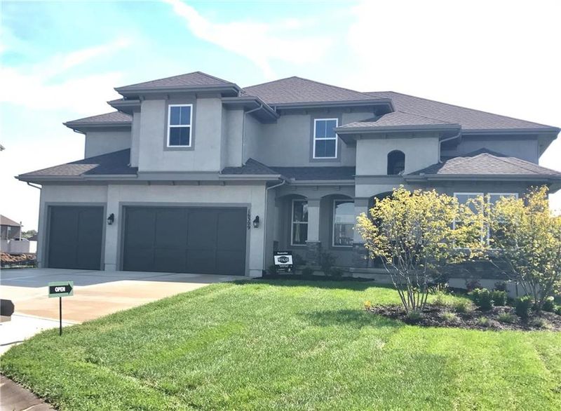 16309 Perry St, Overland Park, KS 66085