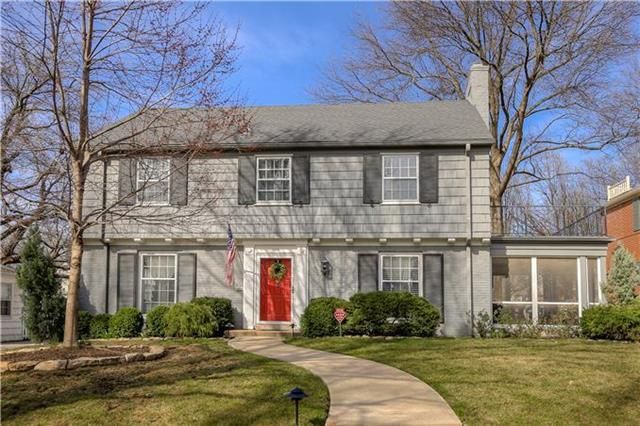 1016 Arno Rd, Kansas City, MO 64113