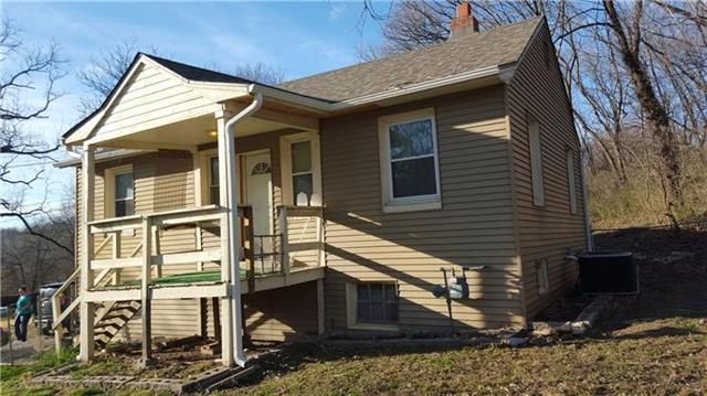 8634 E 23rd St, Kansas City, MO 64129