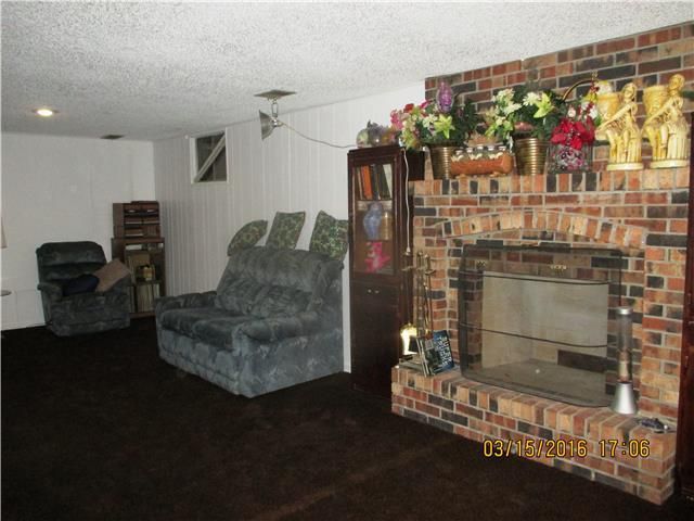 11924 E 57th Ter, Kansas City, MO 64133
