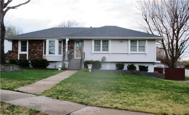 11924 E 57th Ter, Kansas City, MO 64133
