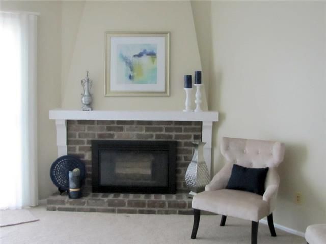 12202 W 79th Ter, Lenexa, KS 66215