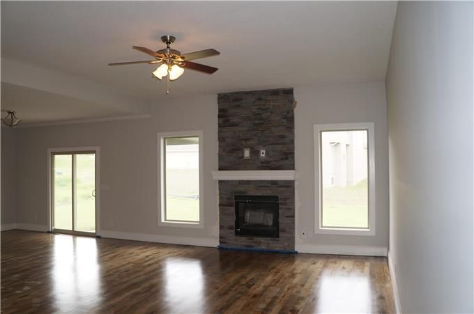 16800 Hauser St, Overland Park, KS 66221