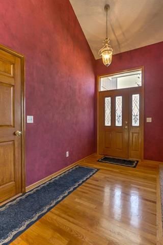 9043 N Oregon Ave, Kansas City, MO 64154