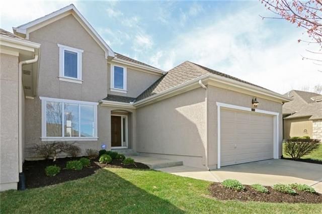19805 W 100th Ter, Lenexa, KS 66220