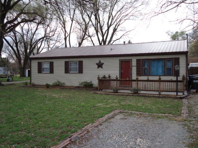 610 Lyon St, Lawrence, KS 66044